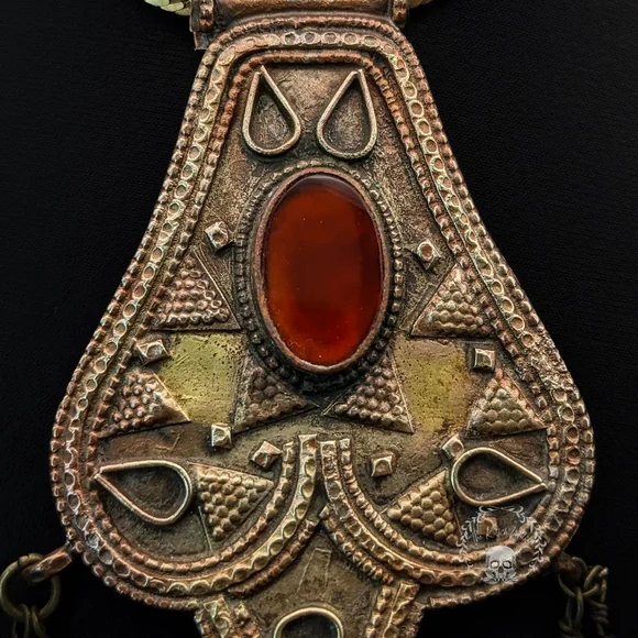 Antique Low Silver and Brass Turkman Asysk Talisman Pendant with Carnelian Stone - Picture 4 of 8